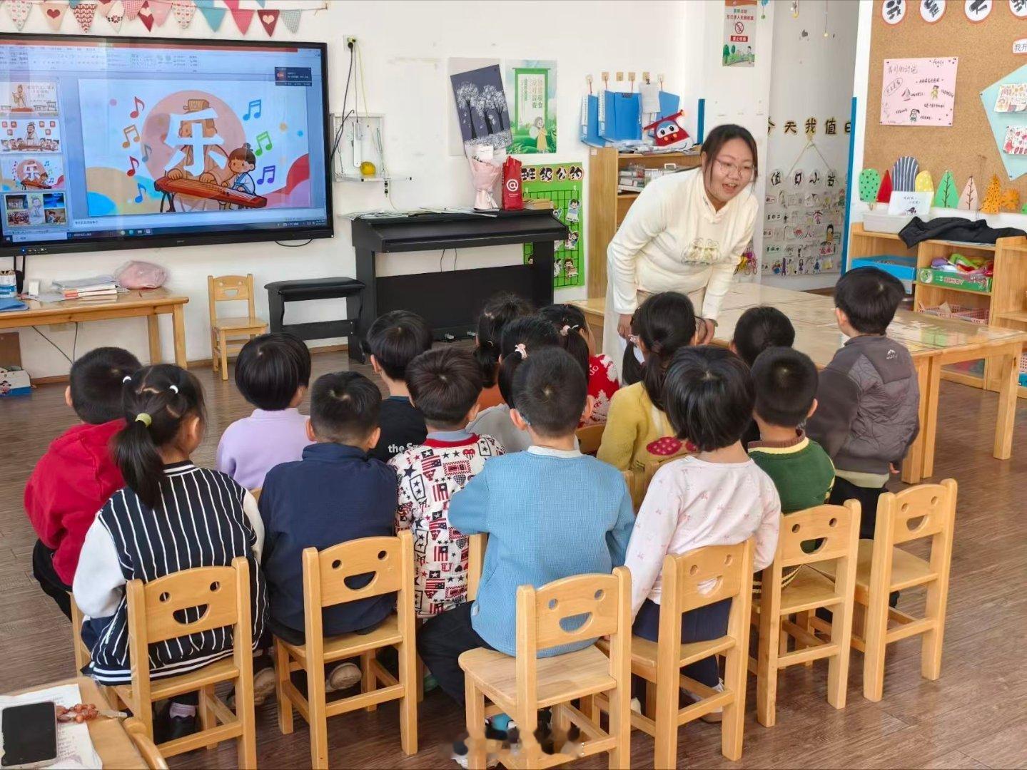 【传承六艺文脉，美育浸润童心】曲阜师范大学寒假社会实践三下乡2025年11月19