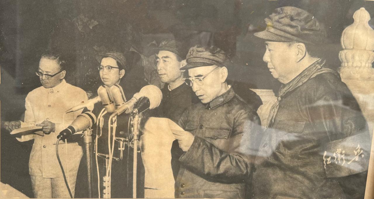 讲述解放战争三大战役的《大决战》差点没有林彪，但后来片子出来，林彪的戏份极多，饰