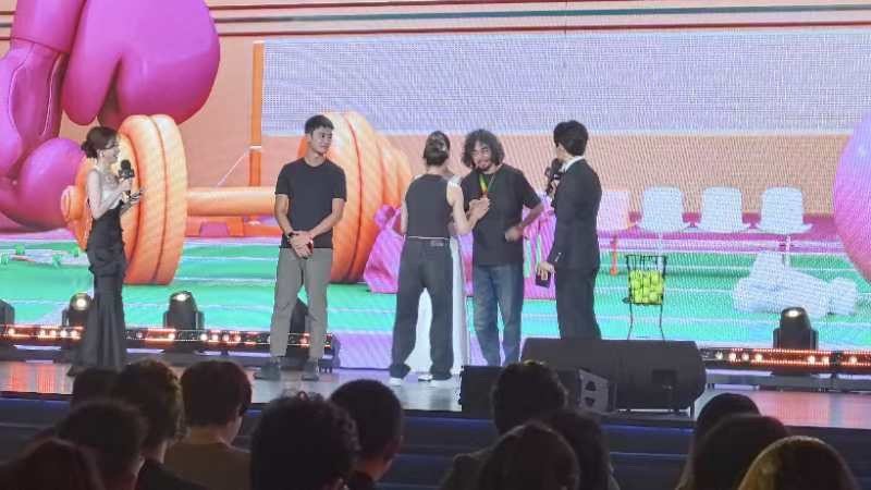 速度与激情的碰撞！奥运拳击冠军与跑步博主沈乌贼、户外博主峰哥的趣味比拼，#拳击奥