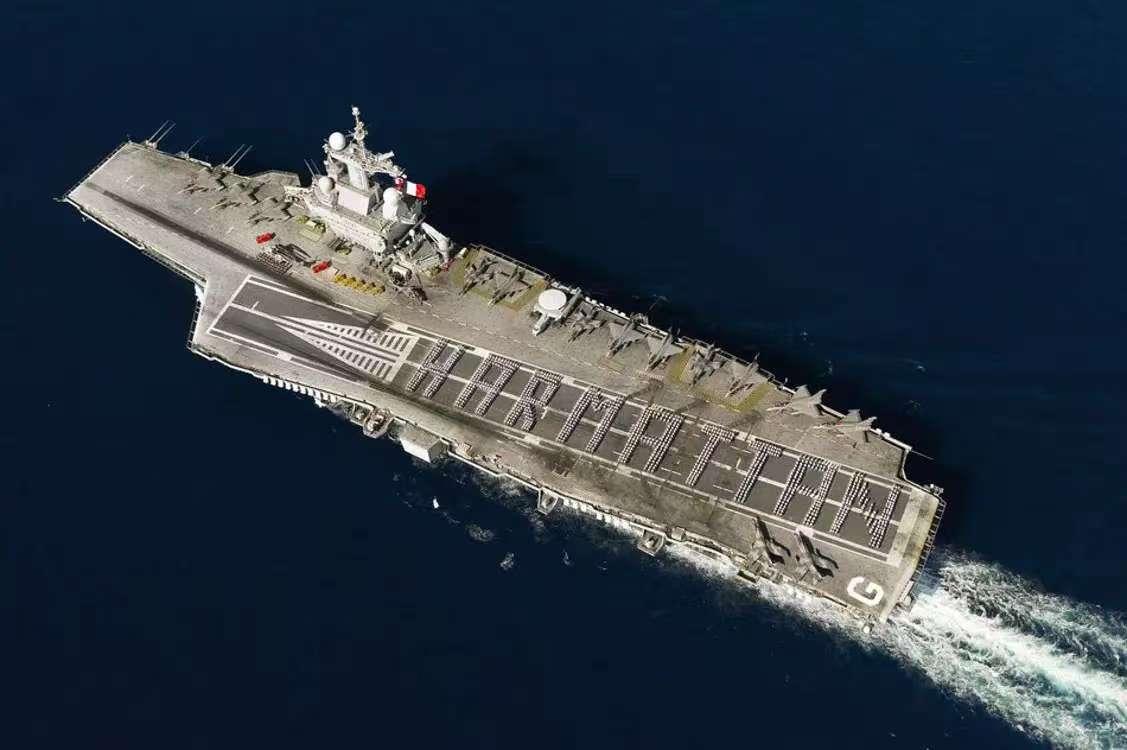 全球各国军事强化开启！19日法国马克龙直接告诉媒体要准备建设一艘核动力航母，目的