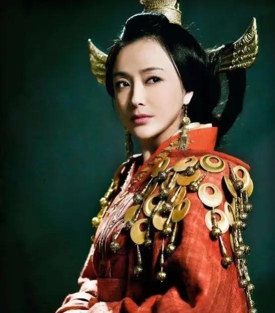 吕后被骂千古毒妇，真就因为对戚夫人狠？这事儿得拆开了说——她对戚夫人的恨，哪止是