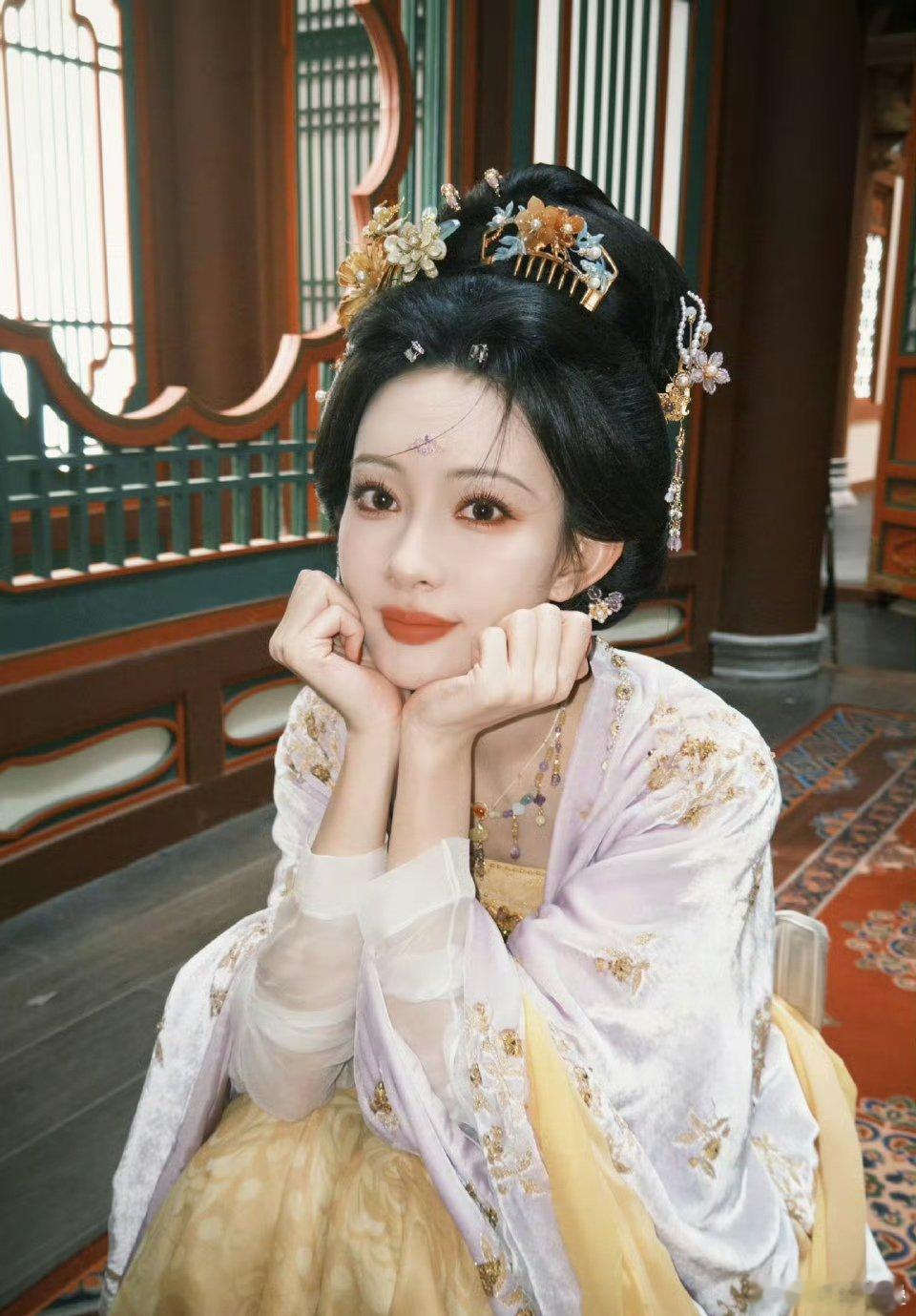 比汉服网红还要网红[允悲] ​​​