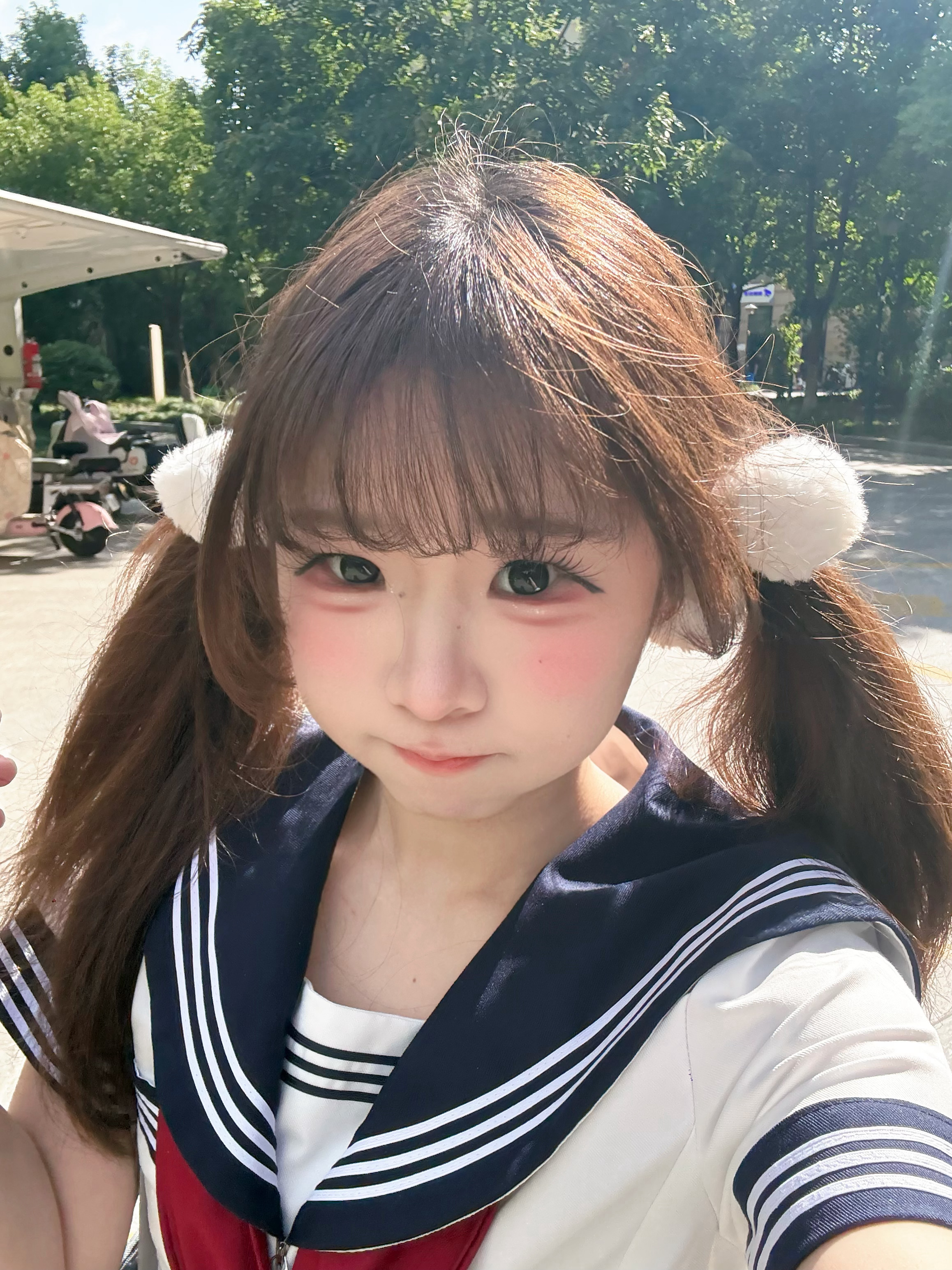 其实这才是今天的鸡块妹[熊猫]最近人家吃胖了好多斤好难过呀 ​​​