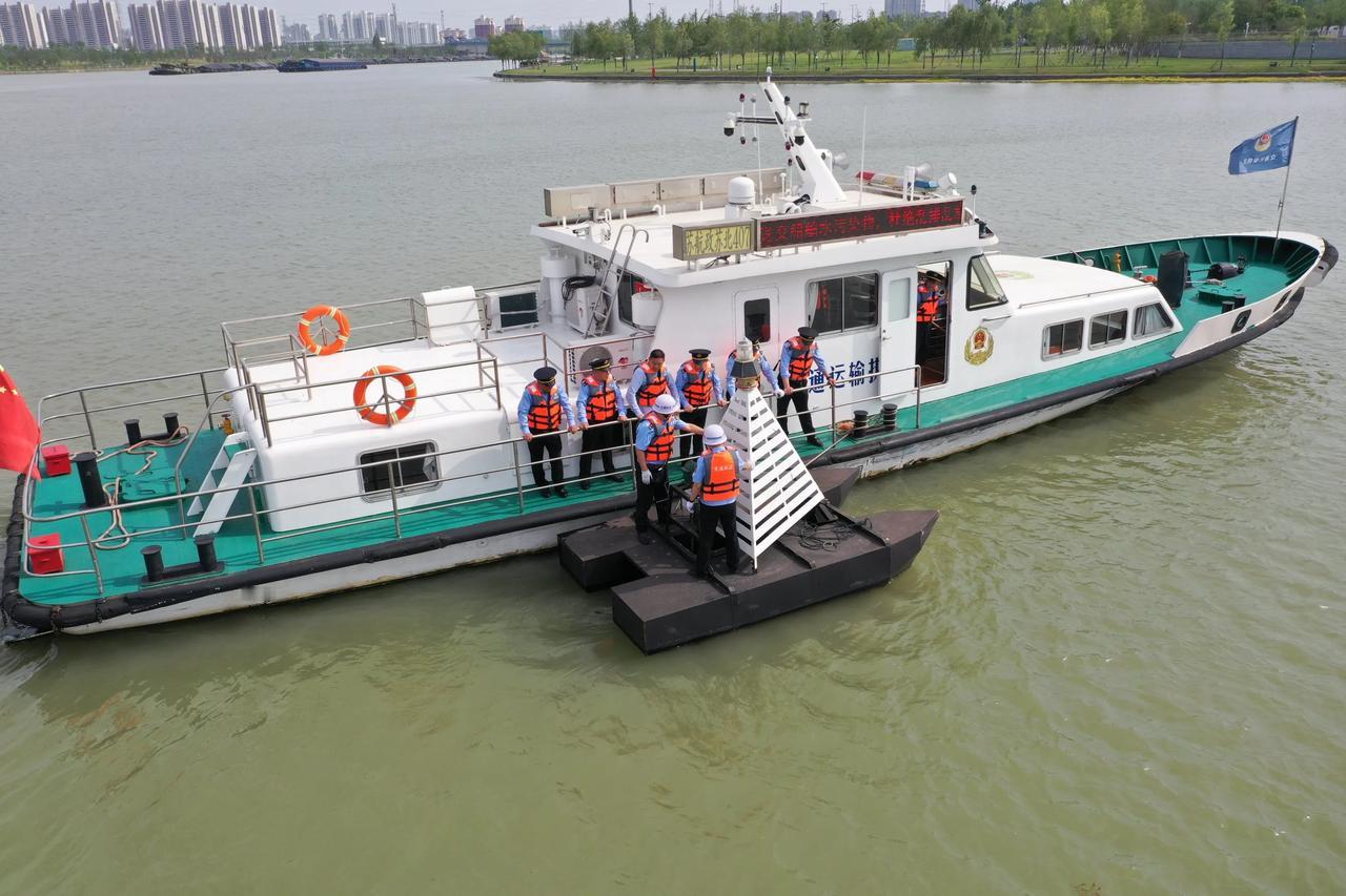 宿迁宿连航道今日通航！苏北多了条“黄金水道”
 
宿迁宿连航道（宿迁段）12月8
