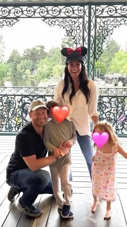哈里：没安保带老婆孩子回英的情景我不敢想象……我们就这么悄咪咪地回来了，还是没安