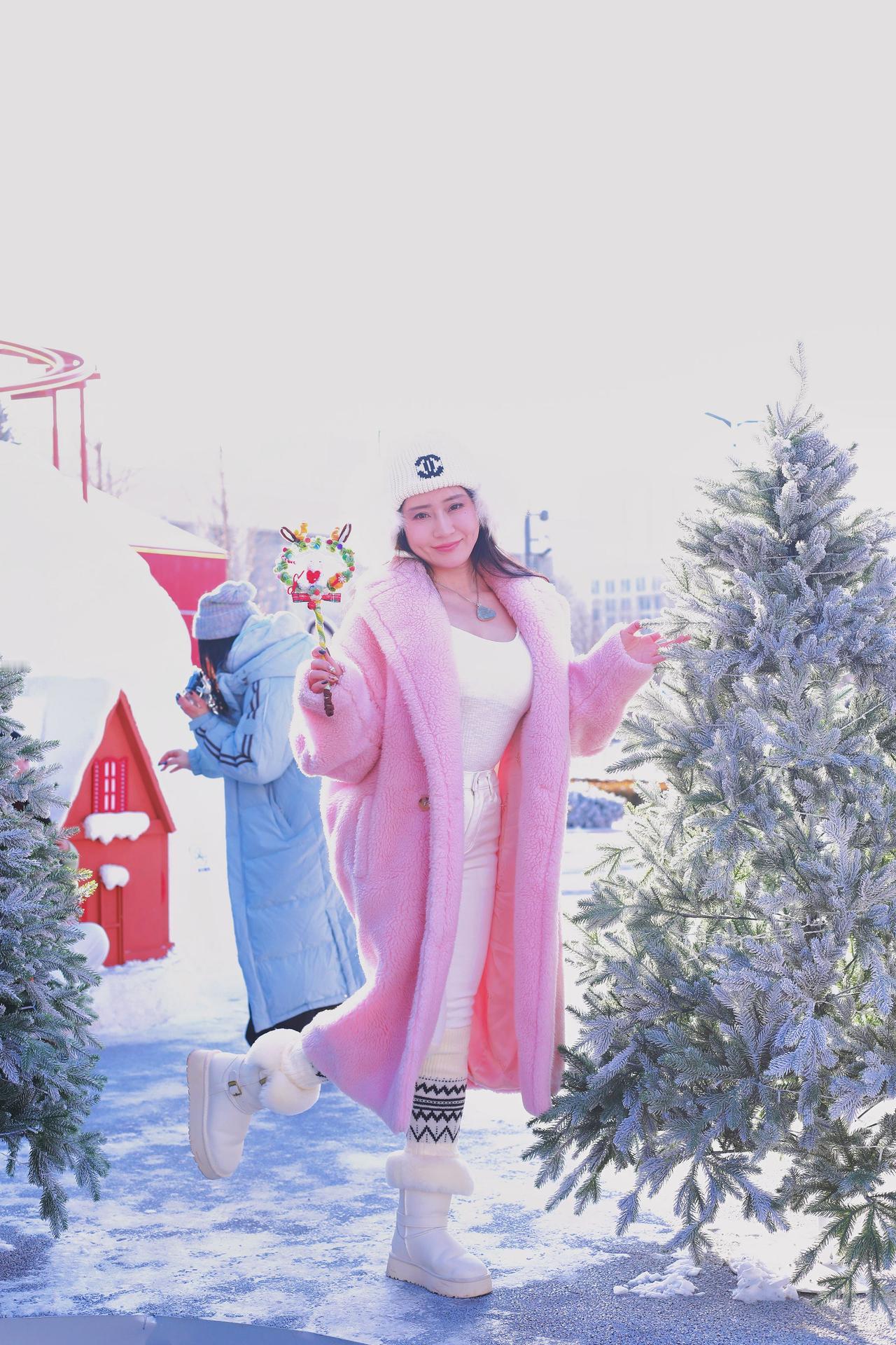 太原人像摄影约拍跟拍万象城迎新年人像原创原图直出照片