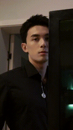 吴磊深V黑西装live关于allblack的权威，吴磊真的是一次又一次在刷新我的