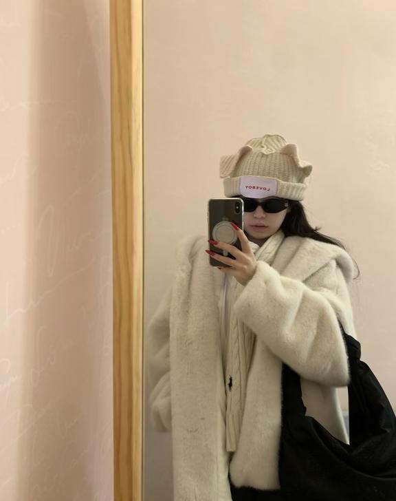 Jennie我的时尚缪斯
跟着jennie学穿搭 不费力气的穿撘