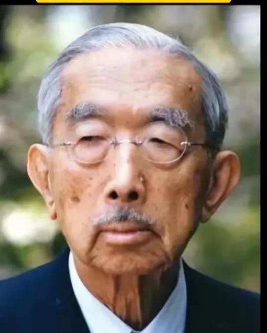 日本裕仁寇皇，吃人不吐骨的恶魔，是他发动了侵略中国的战争，他欠中国人民一笔无法偿