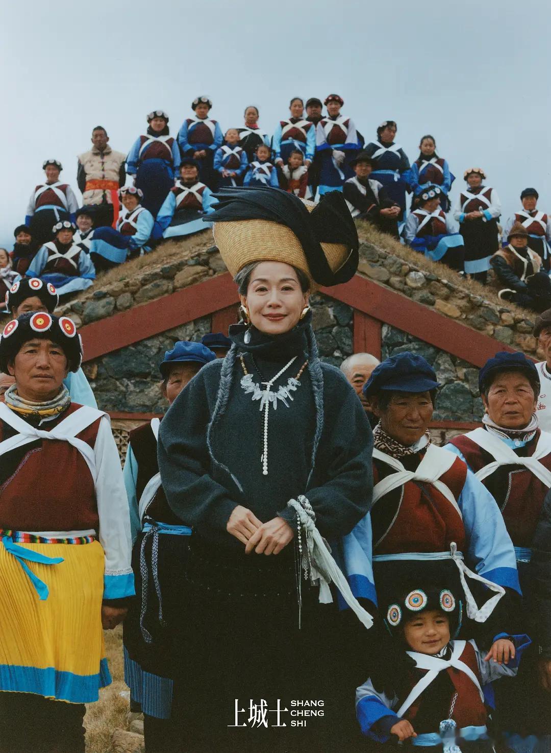 《上城士》近期封面人物，叶童🆚赵露思 