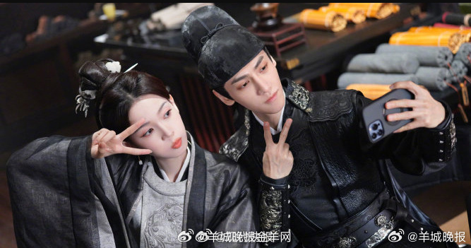 【#罗云熙为陈瑶浪姐打call#】 3月27日，乘风2026定档，作为参加节目的