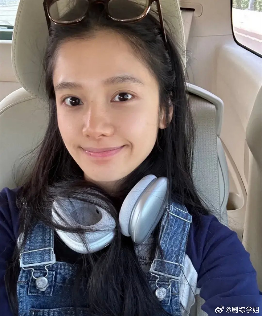 张婧仪 怼脸素颜的神其他女艺人非精修不发，她非素颜不发  状态也非常好 