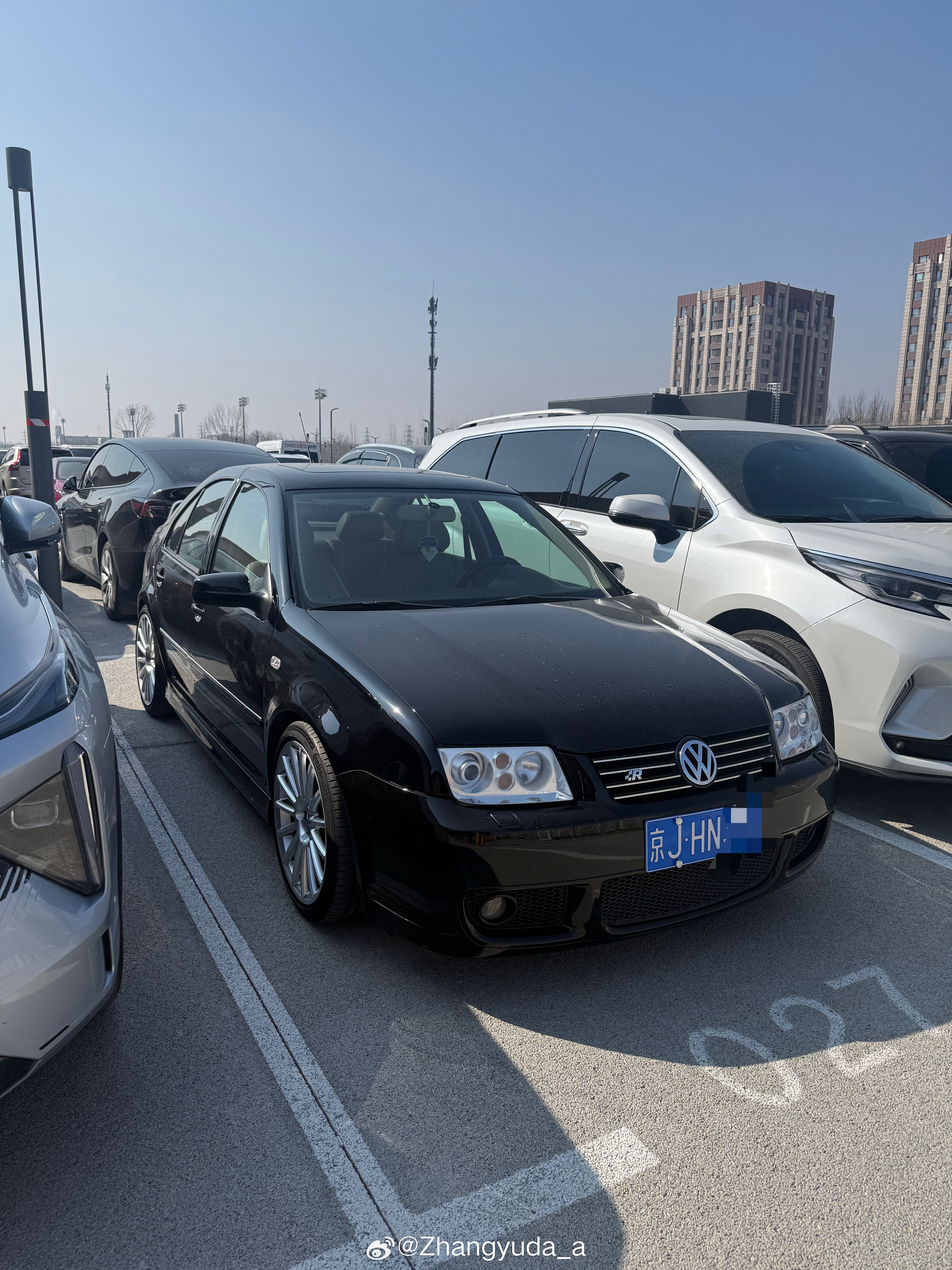 今天看到了一台当年神车 宝来R 销量2000台 1.8T高功率113发动机180