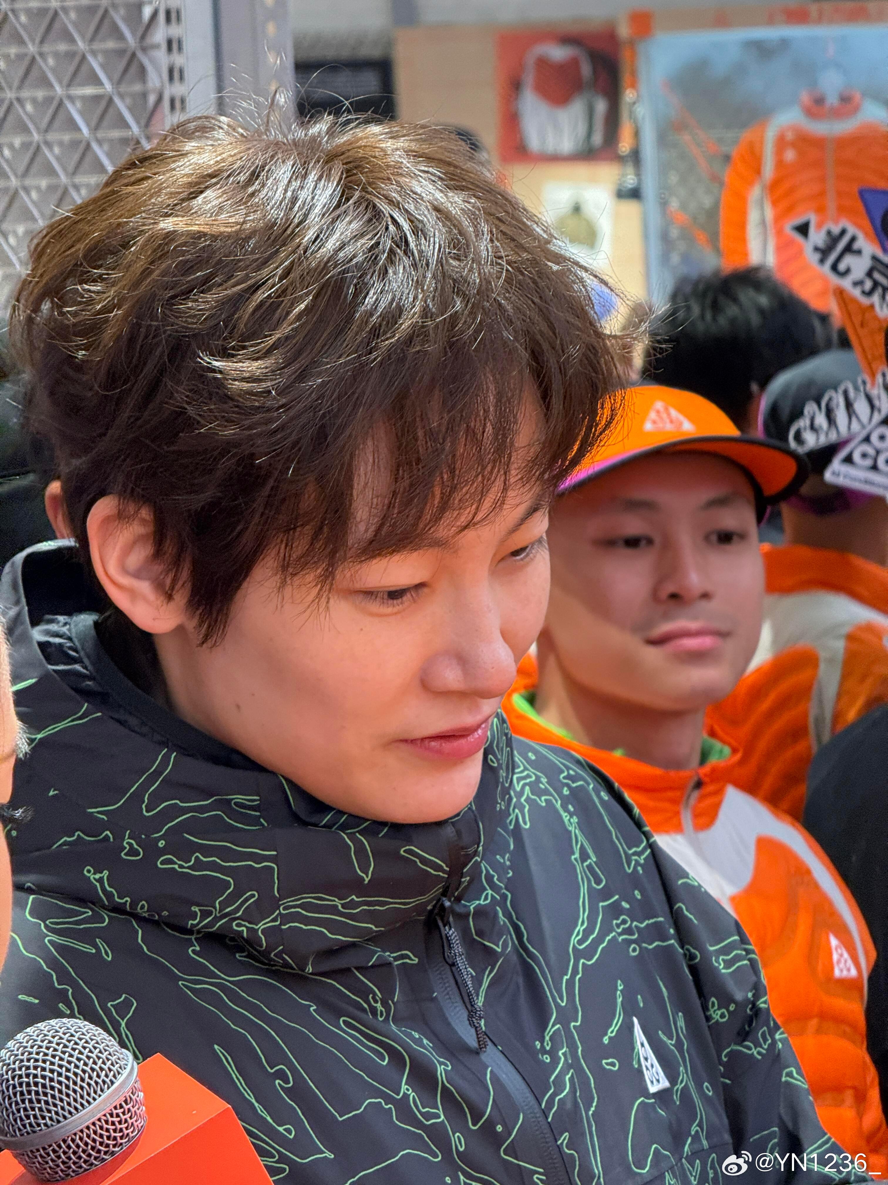 杨力维杨力维耐克nike 20260228姐姐亮相北京三里屯耐克ACG店 图源: