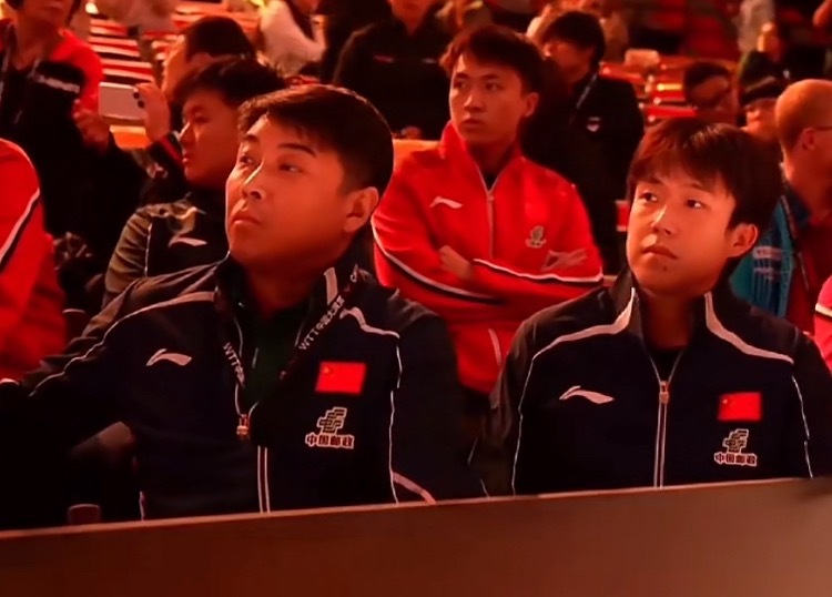 我看看谁是笑话[泪奔] ​​​