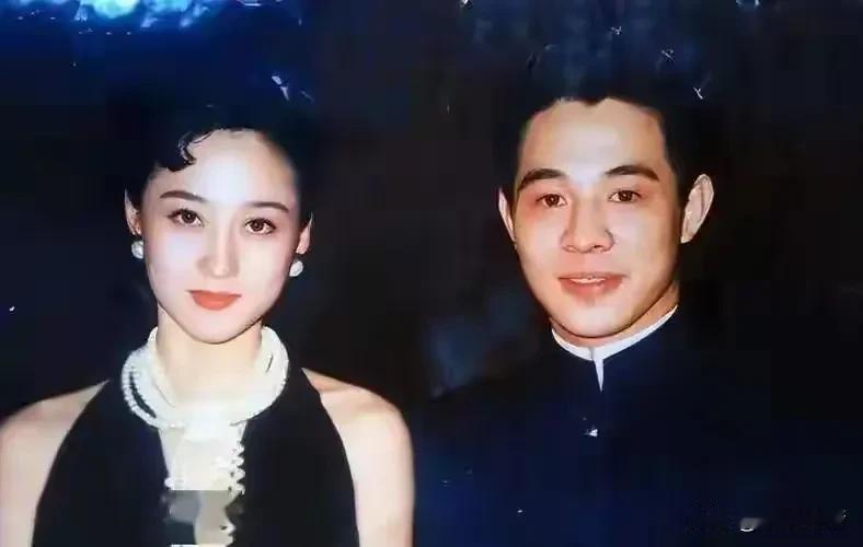 看到李连杰的病照，我默默做了两个决定：

第一、一定要学会控制欲望。
李连杰之所