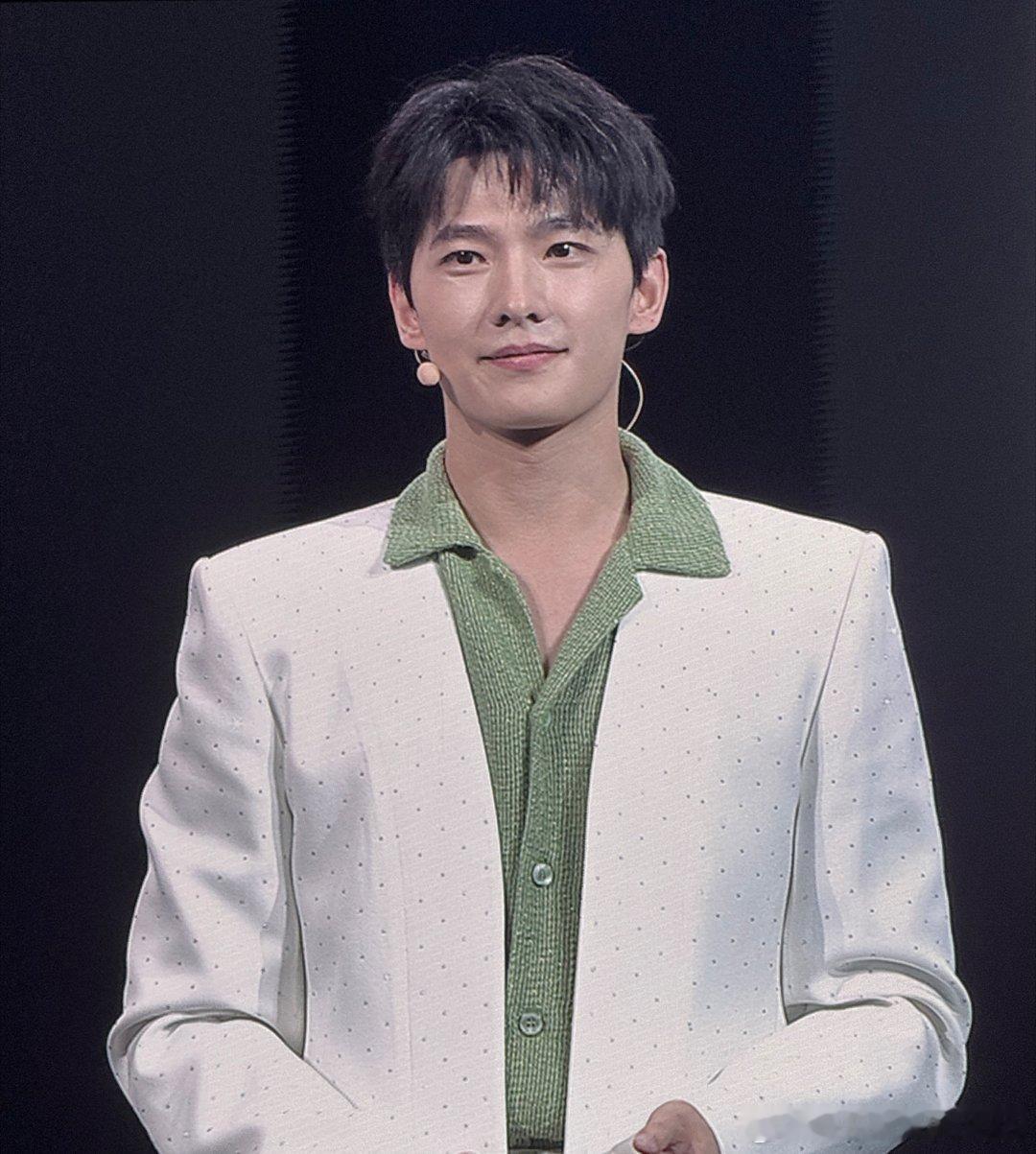 #杨洋急出表情包##我玩游戏状态belike杨洋# 原来今天发布的《改稿风云》短