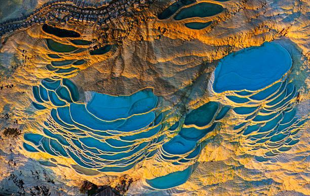 一位人生导师说：
过了50岁才真正不惑：不是想明白了，而是不再为这些事纠结
孔子