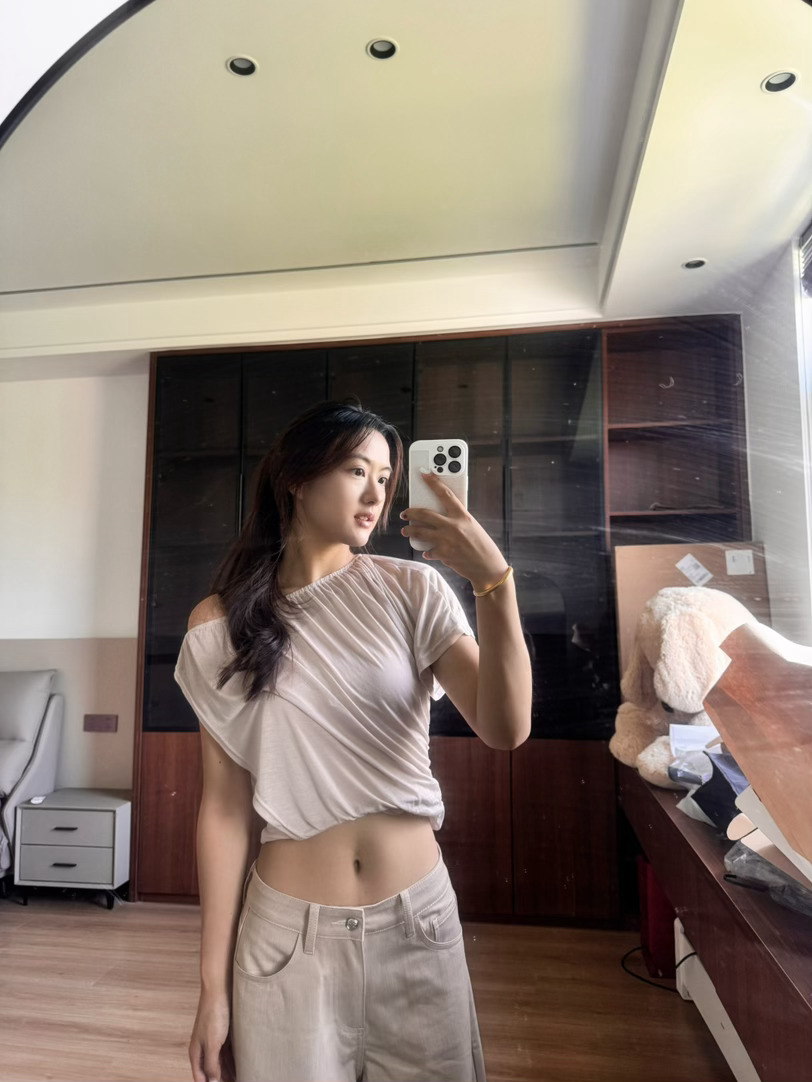 每天都头疼要穿啥 