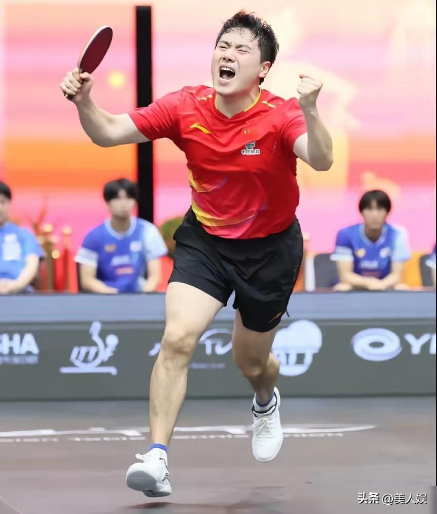 大胖真该好好规划一下未来的路了。

成都世乒赛选拔赛老将梁靖崑0-3不敌小将陈俊