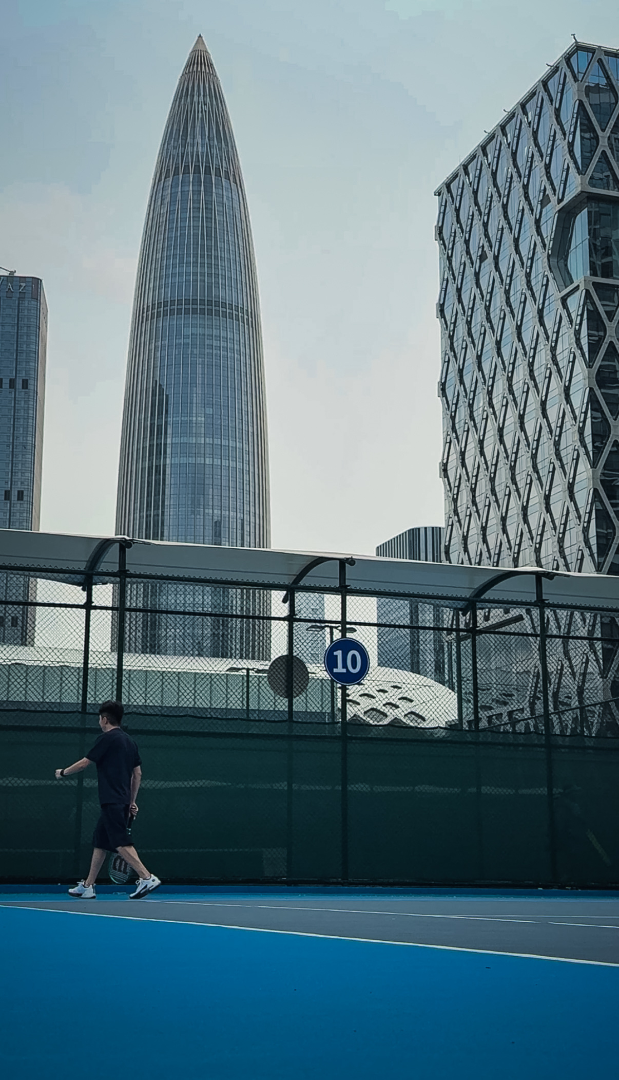 猜猜这个春笋景的球场订一小时多少钱🎾 深圳·深圳湾体育中心