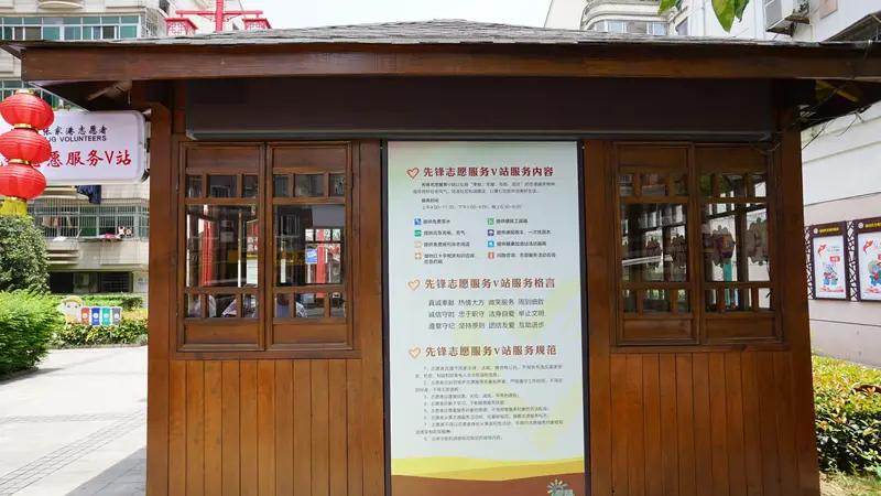 中国特色的社会主义会变成什么样？
走在街上能实实在在摸到未来的轮廓，楼下开了20