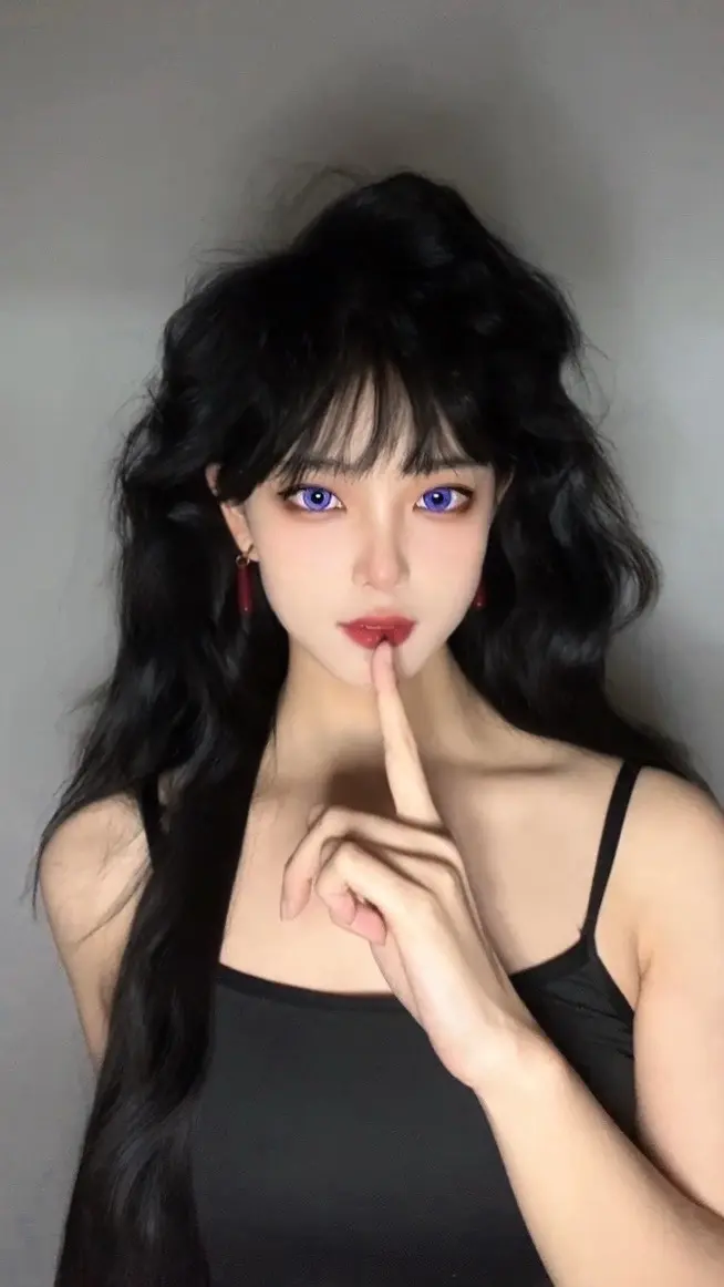 好女人得到名声，坏女人得到一切。