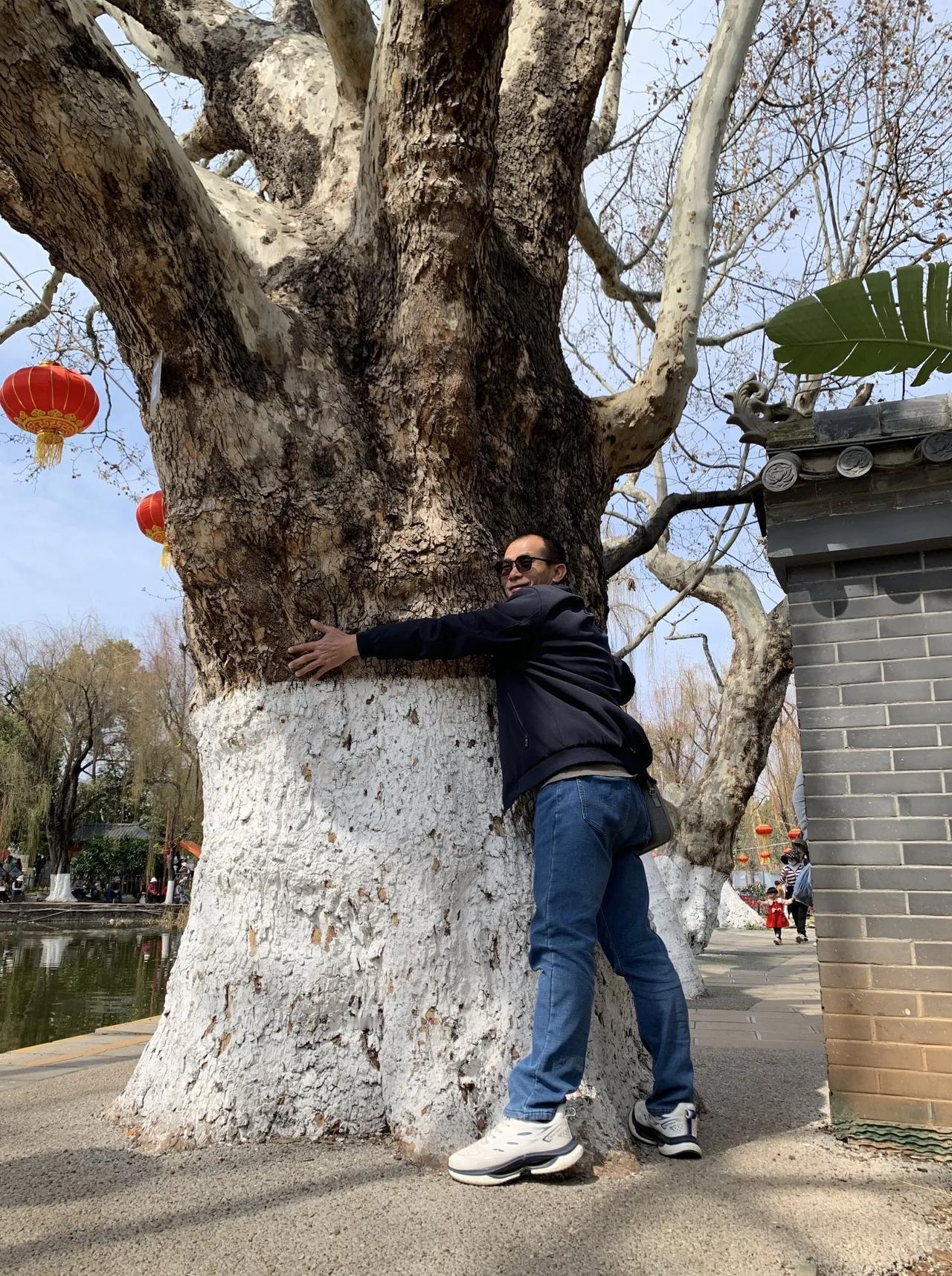 #用一张照片证明到过云南#   如果要用相片证明去过云南 。这种话题，云南的网友