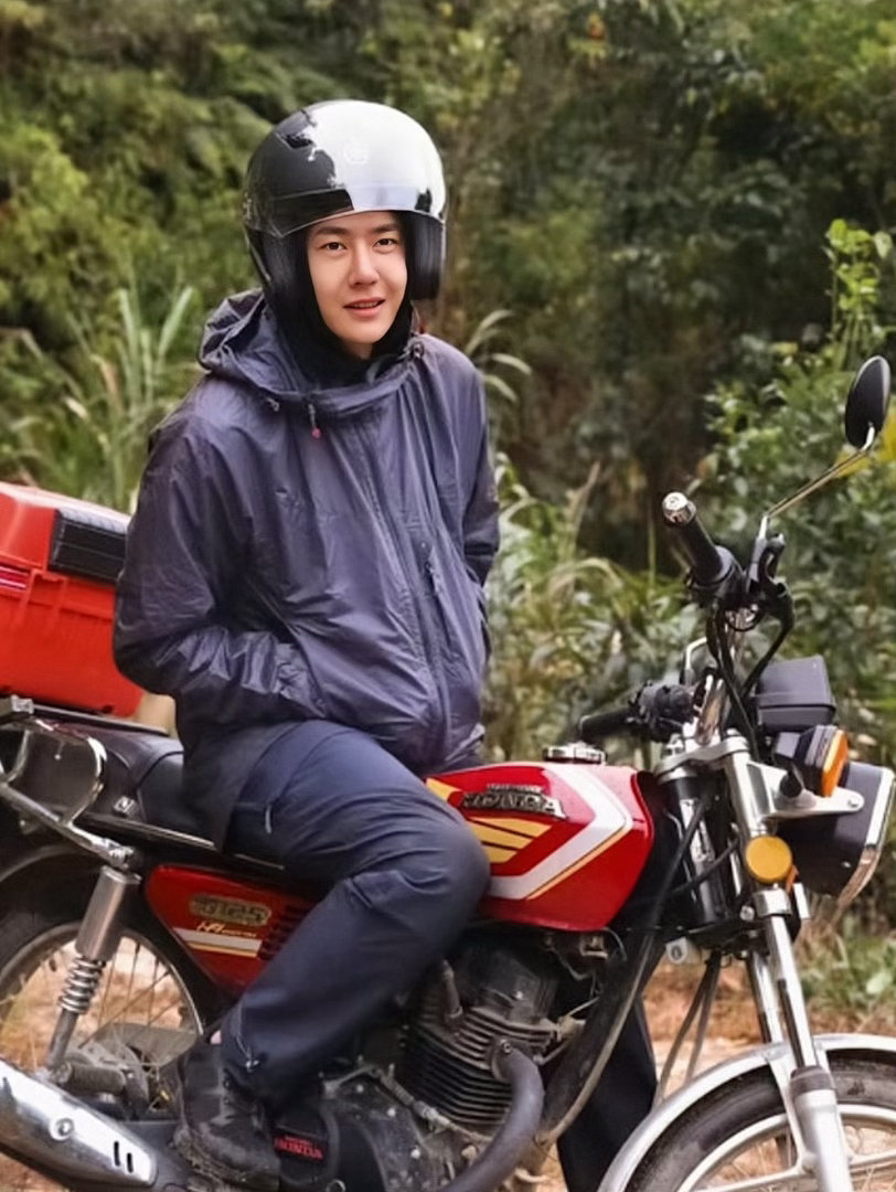 山里跑摩的，路况熟得很，去哪吱一声