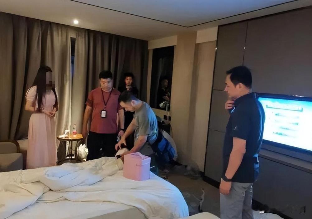 “太无耻！”陕西，男子网上认识一女大学生，见对方长得漂亮，便提出3600元交易，