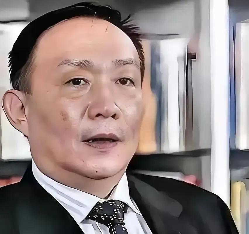 卢麒元说:最狠的间谍，不偷你的情报，也不策反你的人，就像有人进了你家，不偷钱不抢