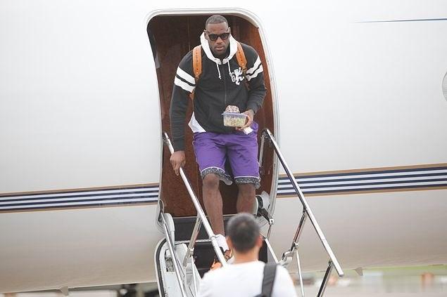 NBA 据消息人士透露，勒布朗·詹姆斯在转投东部球队的过程中，将“灵活性”视为优