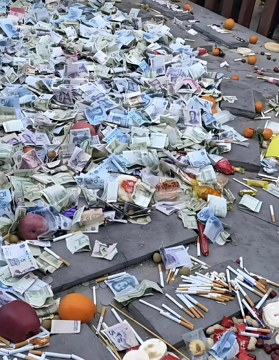 这地上的钱最后都去了哪里？