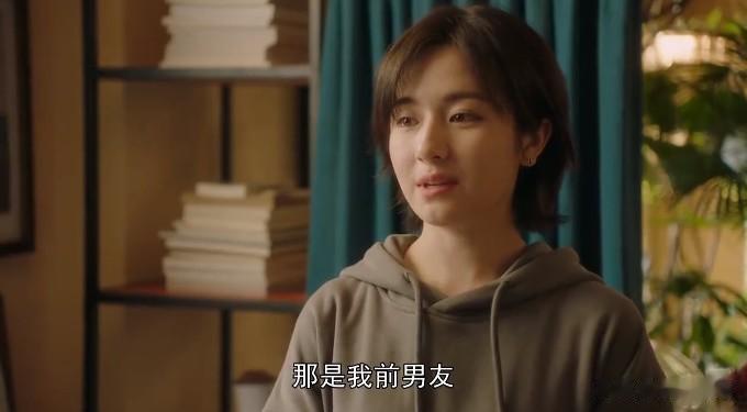 必须承认：先放手的人，姿态就是高啊~..

李慕嘉代表莫愁园林去和黎光开会，黎光