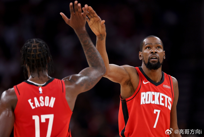 NBA常规赛，火箭主场111-94大胜尼克斯，乌度卡赛后接受了媒体采访。记者：“