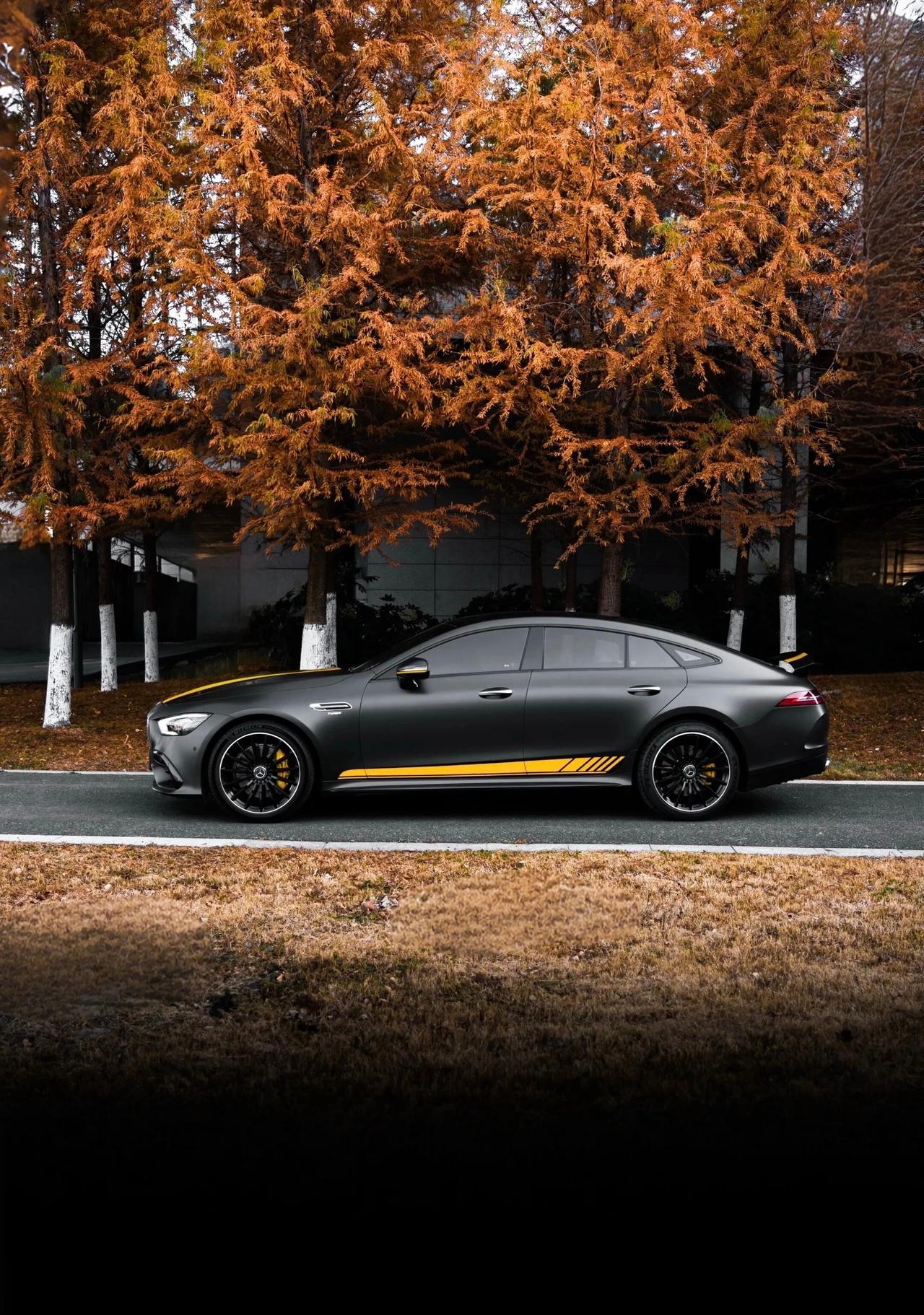 每日一台车｜年少不努力 老了AMG🤵 提到“西装暴徒”，如果奥迪RS7是优雅的