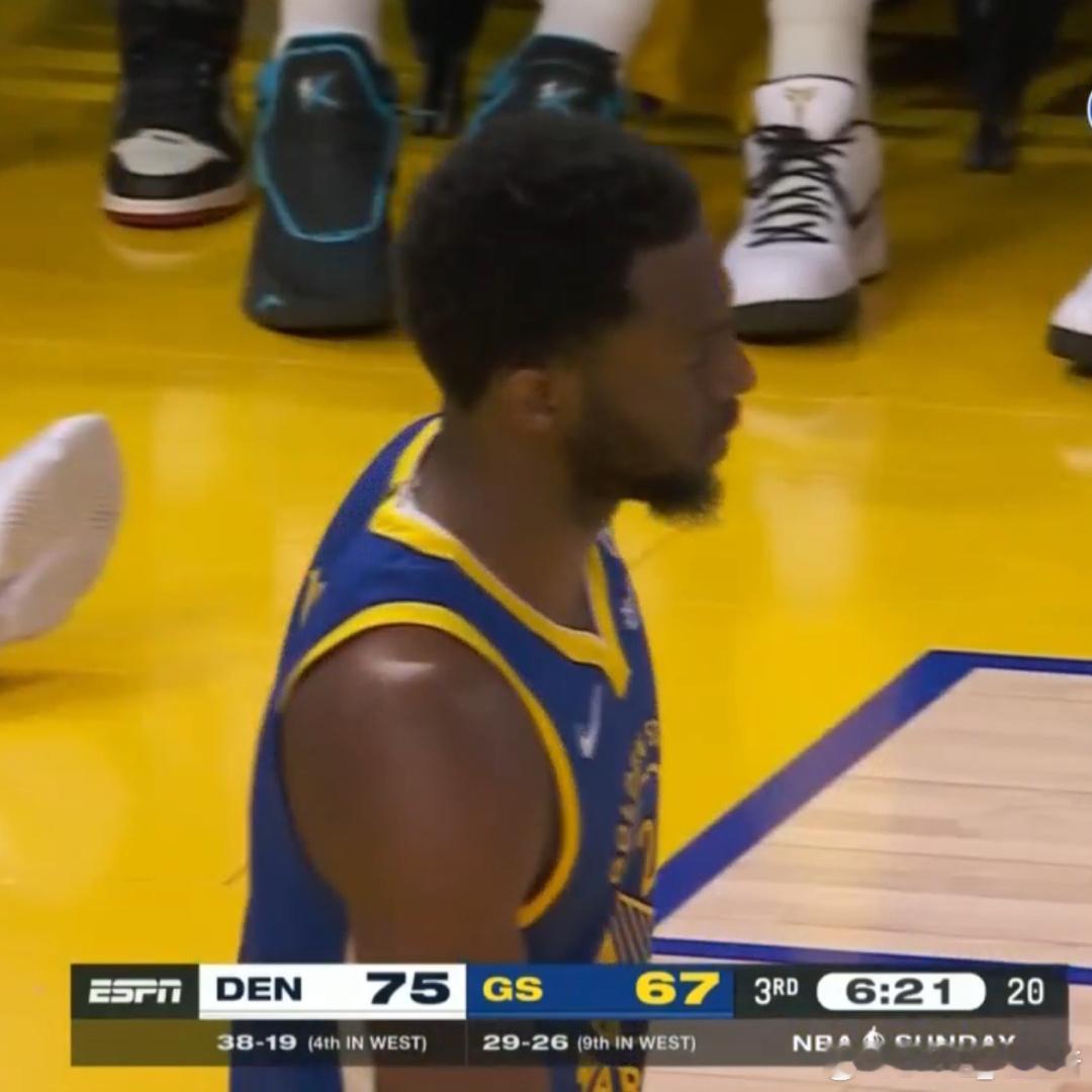 累坏这小嘴了[笑cry]#掘金vs勇士# ​​​