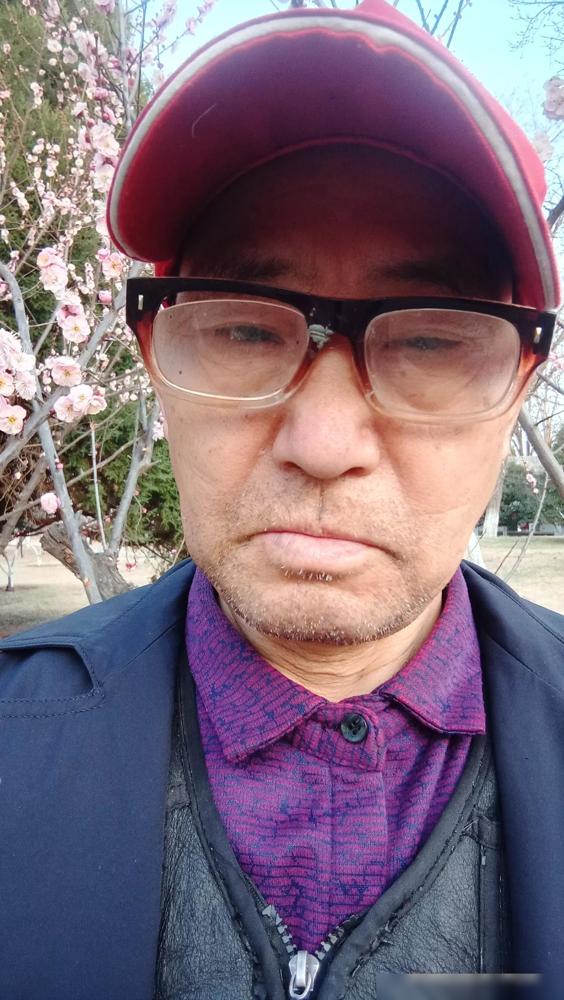 我是山东省临沂市兰山区南坊人士，今年70岁，算不算老人不清楚，但是，我是农民
