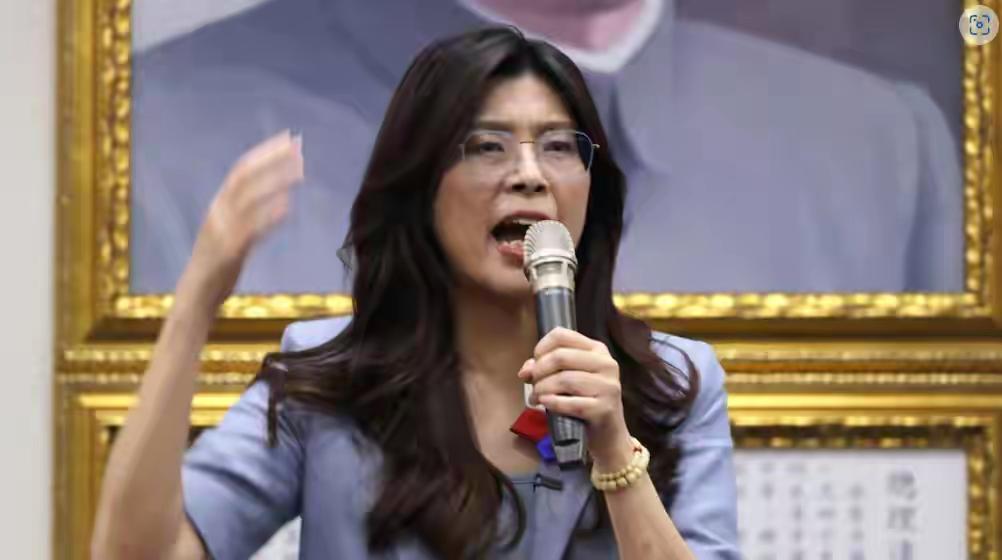 消息爆炸！国民党迎来重大人事调整！郑丽文首波党务人事布局，展现新气象！而更令人震