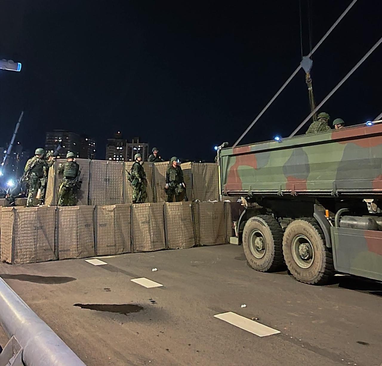 台军今年的“汉光第42号“演习将以反封锁和护航为重点，除了以“本岛实兵、不实弹”