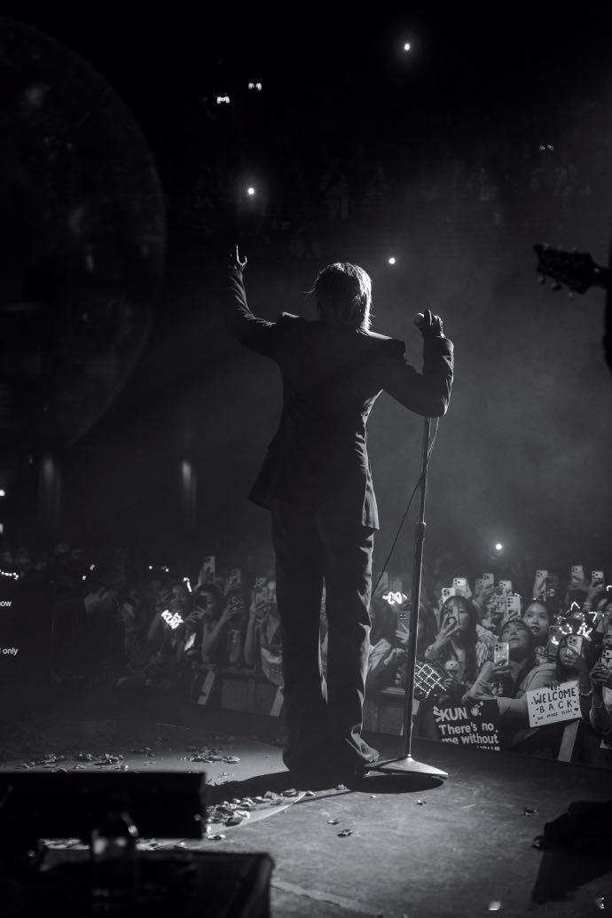 蔡徐坤全球巡回演唱会dontcall舞台蔡徐坤欧美巡演收官 蔡徐坤dontcal