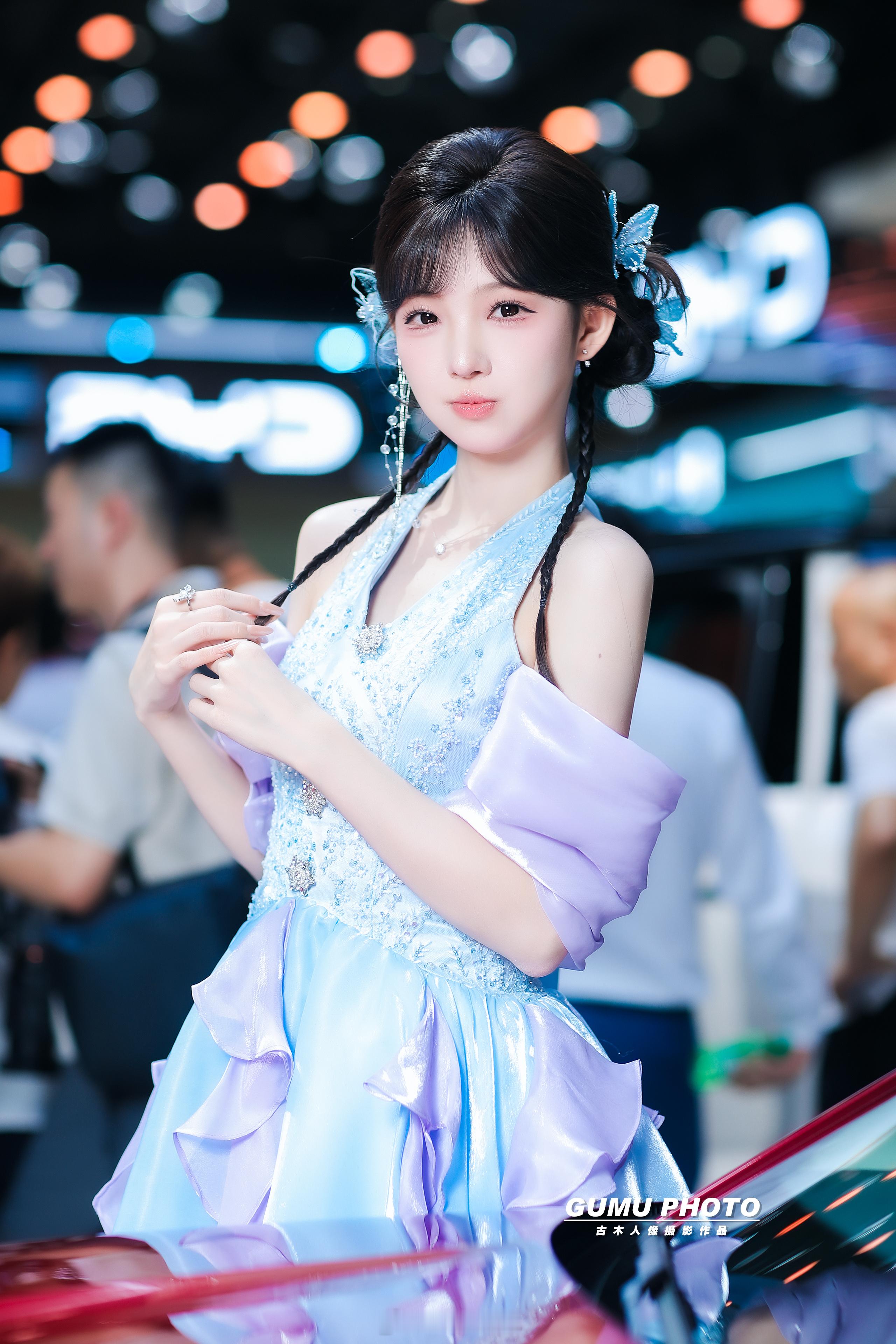 2026成都国际车展比亚迪展台模特 2026成都国际车展成都车展 