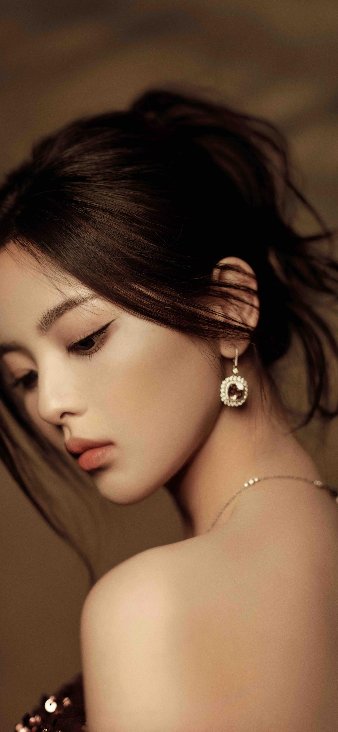 美女壁纸-第6009期-杨超越