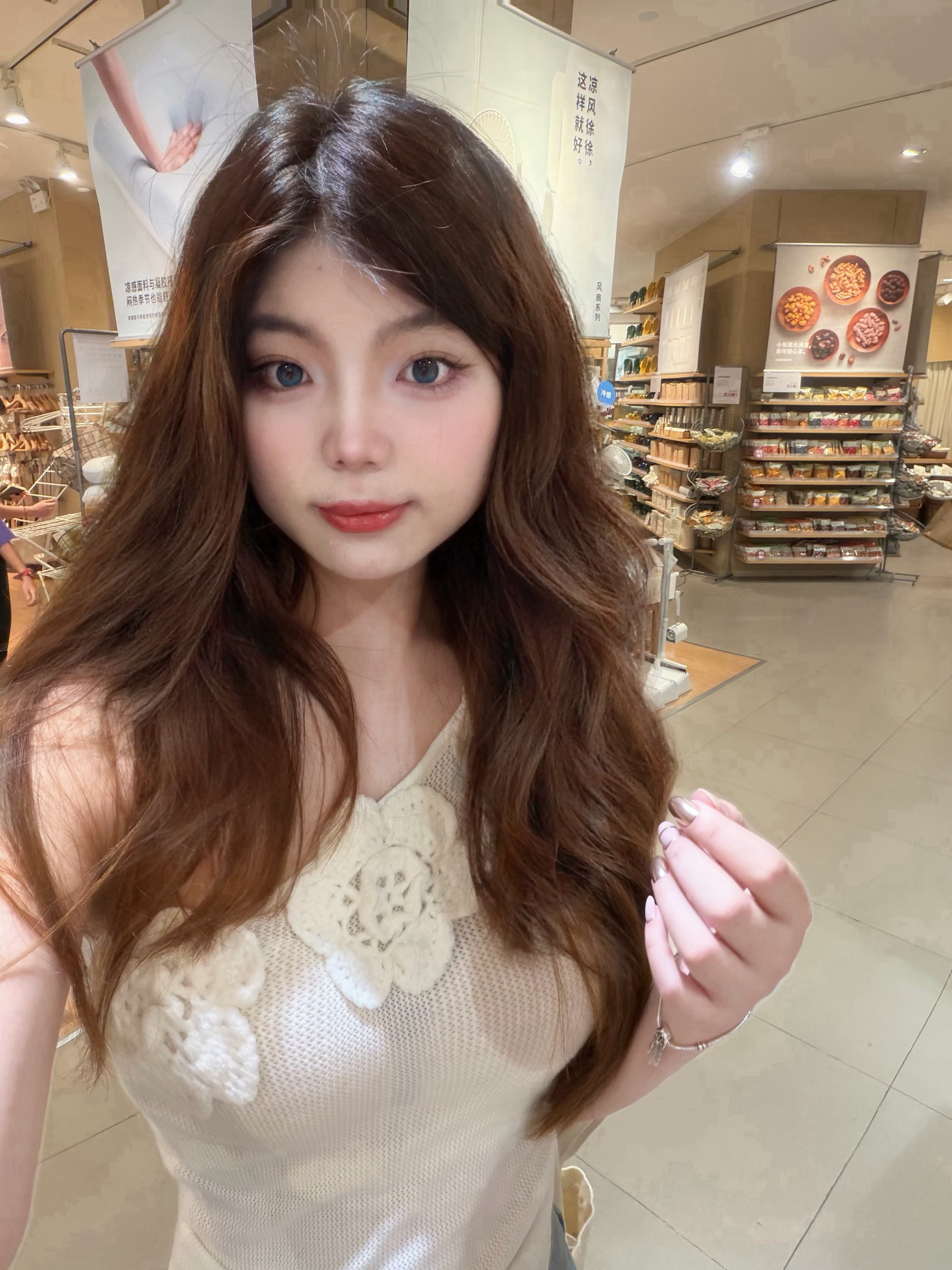 不同的妆容尝试自拍记录🤳🏻 