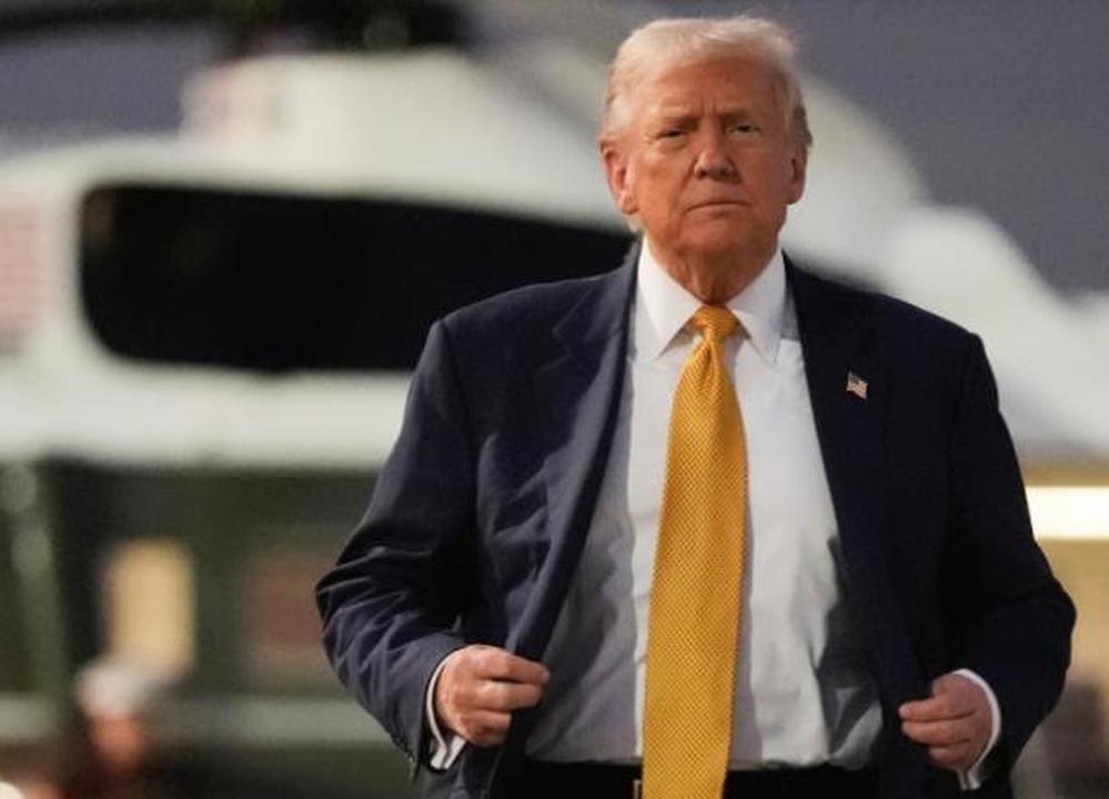 特朗普愁容满面！日本给他来了个下马威！

昨天下午抵达日本的特朗普，非常罕见的遭