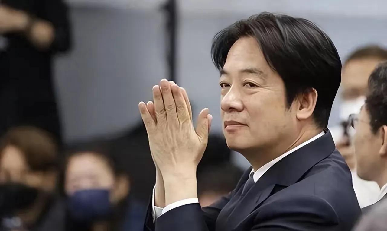 台海局势越来越紧张了，赖清德当局上台后一再挑衅大陆底线，让两岸关系走到危险边缘。