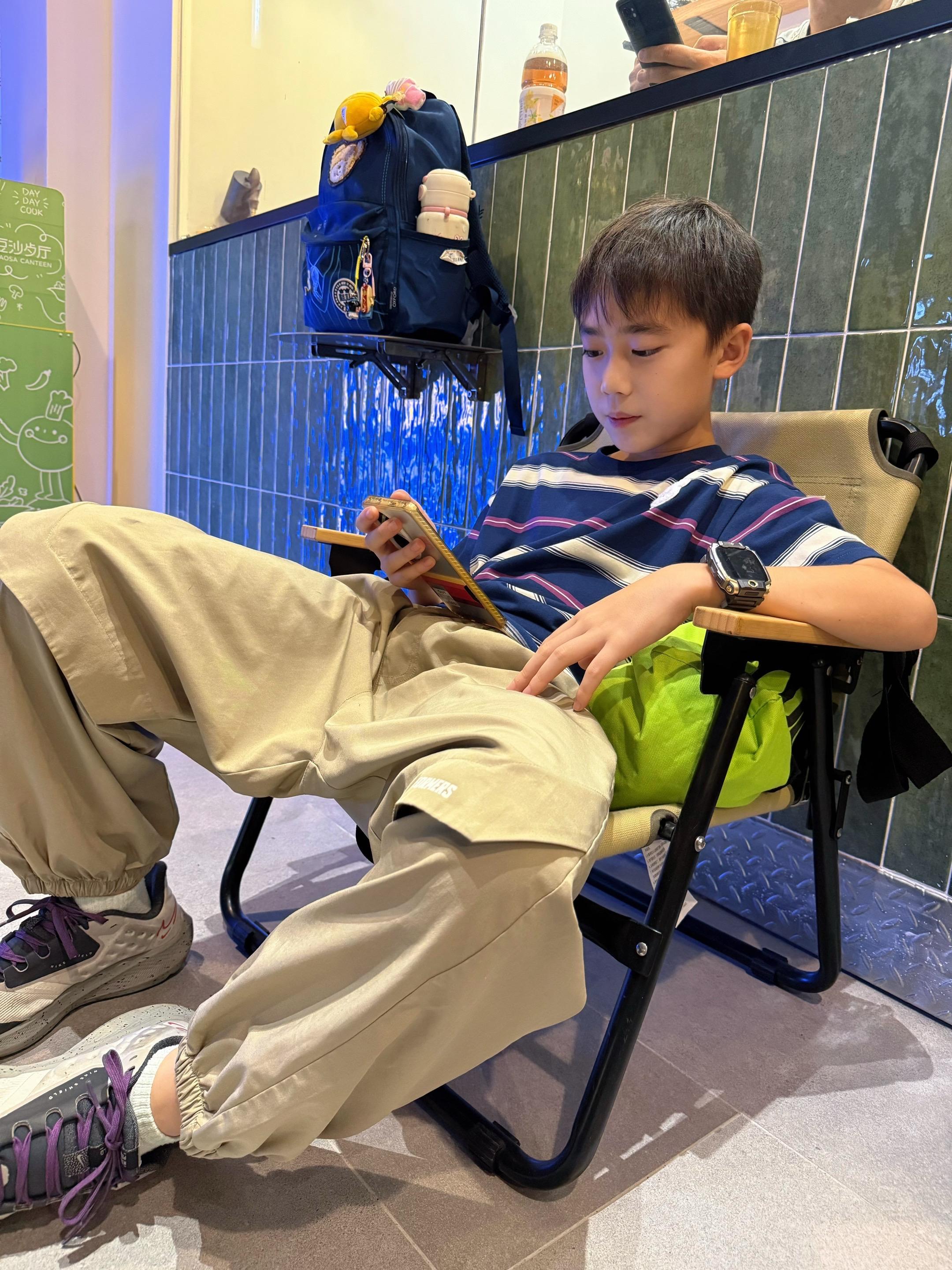 官方认证：是同一个模具印出，鉴定完毕🤣