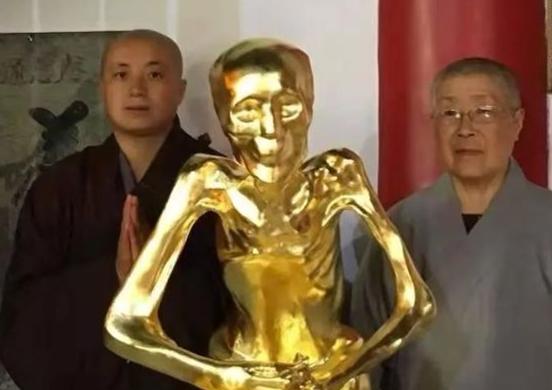 1995年，安徽85岁的尼姑仁义师太临终前告诉徒弟：“我死后不要烧，将我放入大瓮