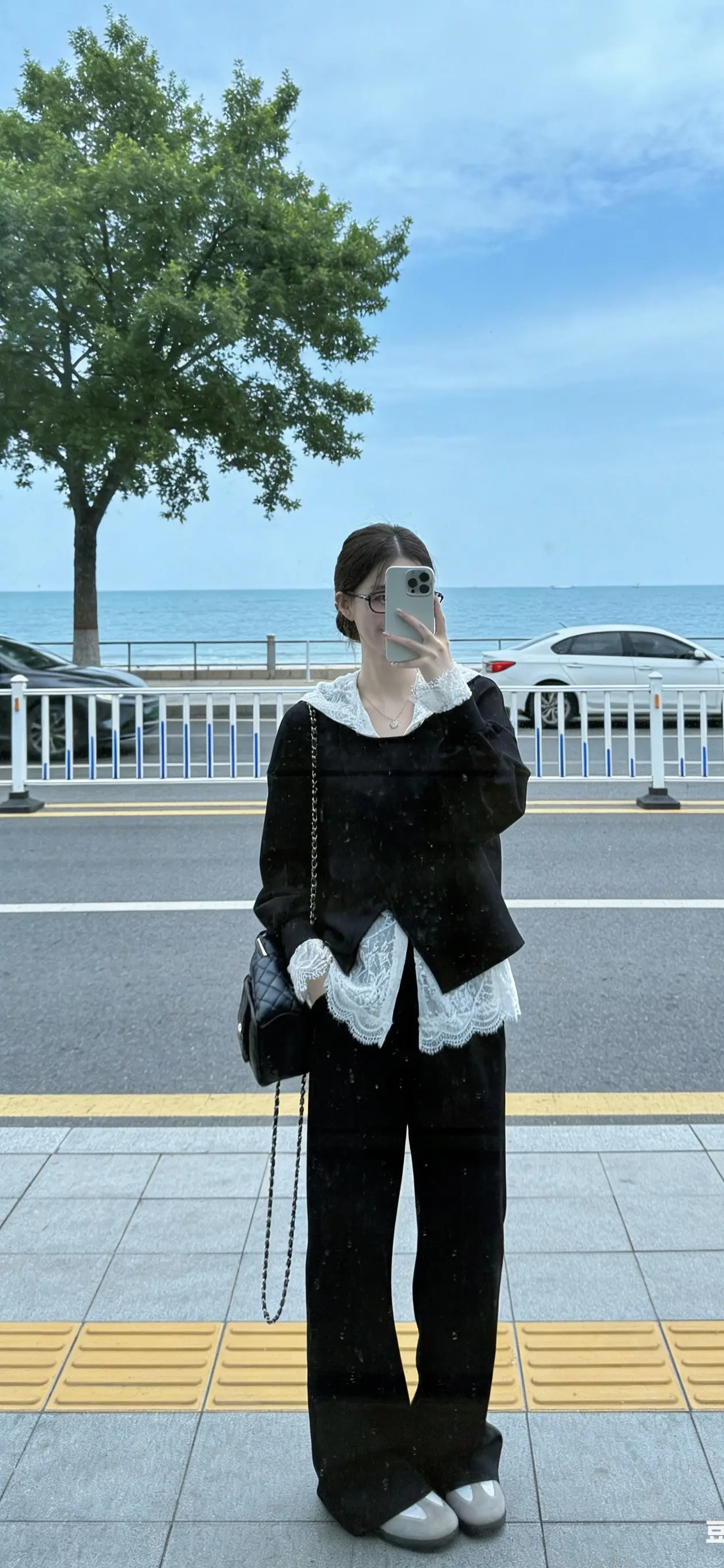 “心里有你的人，谁都没你重要，              心里没你的人...