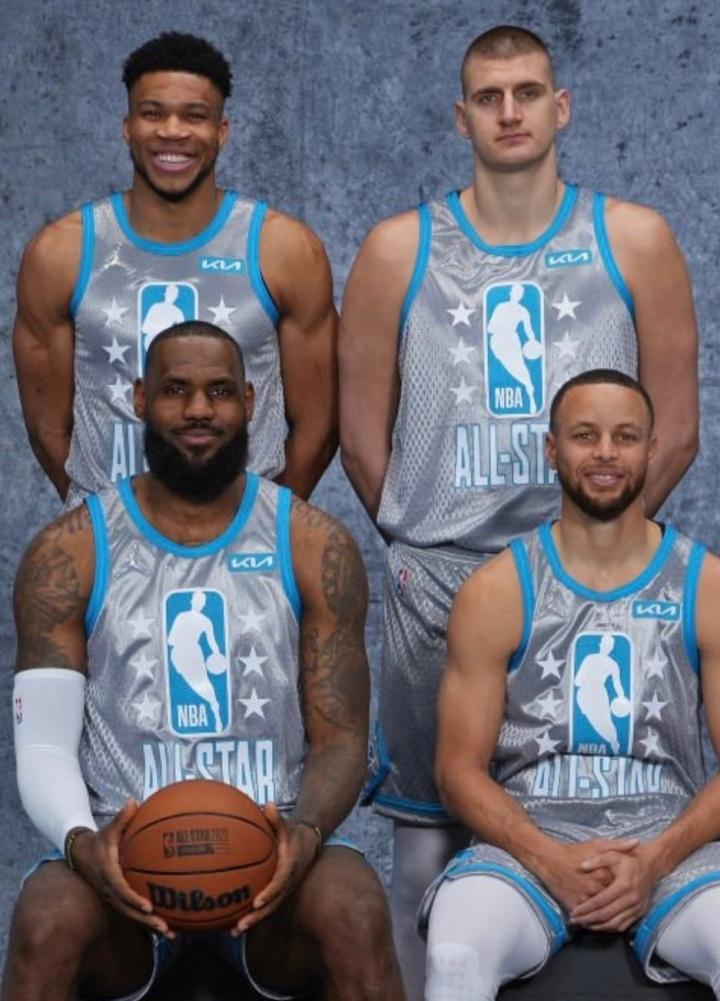 图上4人合计：10冠、11个MVP、7个FMVP、48次全明星

字母哥：1冠、